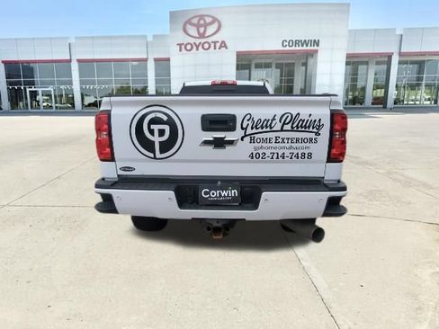 Used 2019 Chevrolet Silverado 2500 LTZ w/ Duramax Plus Package AWD/4WD image 4