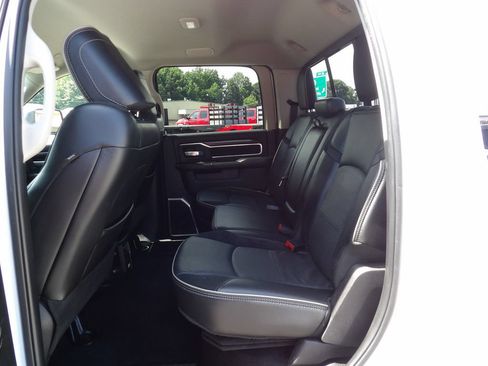 Used 2024 RAM 2500 Laramie AWD/4WD image 33