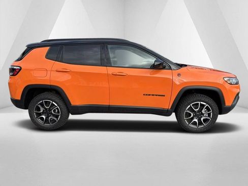 New 2026 Jeep Compass Trailhawk w/ Sun, Sound & Navigation Group image 8