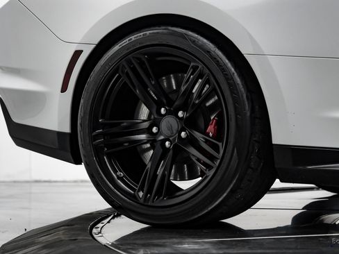 Used 2022 Chevrolet Camaro ZL1 image 78