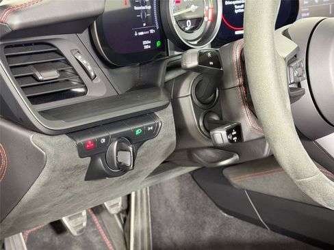 Certified 2022 Porsche 911 GT3 RWD image 30