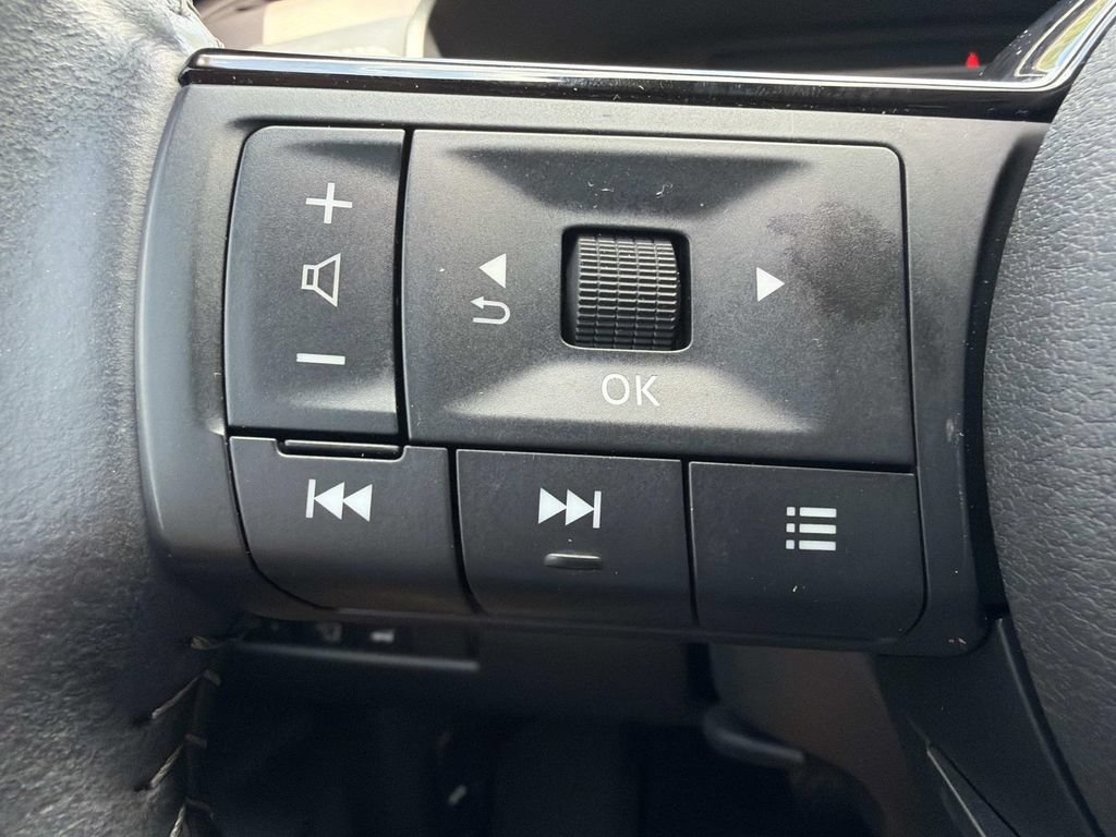Used 2023 Nissan Rogue SL w/ SL Premium Package FWD image 21