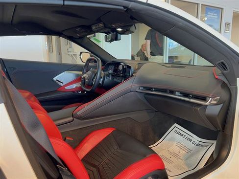 Used 2023 Chevrolet Corvette Stingray w/ Z51 Performance Package image 21