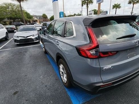 Used 2023 Honda CR-V LX image 8