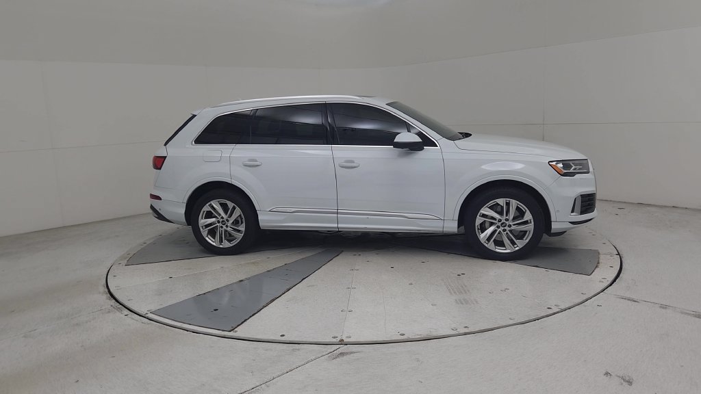 Used 2021 Audi Q7 2.0T Premium w/ Convenience Package AWD/4WD image 18