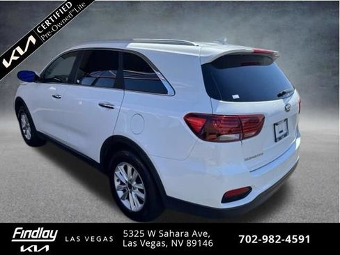 Used 2019 Kia Sorento FWD w/ LX Convenience Package image 2