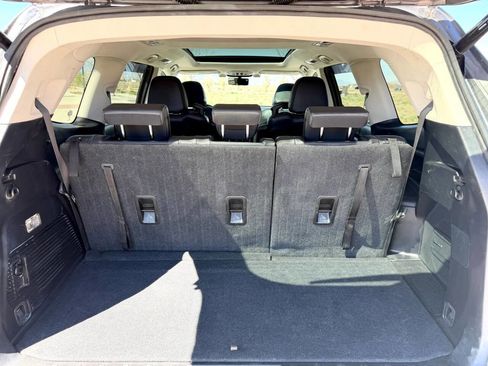 Used 2021 Subaru Ascent Touring w/ Popular Package #2A image 9