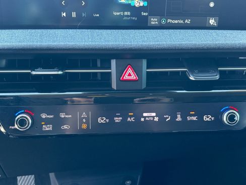 Used 2023 Kia EV6 Light image 26