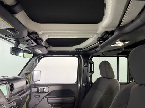 Used 2023 Jeep Wrangler Unlimited w/ 8.4" Radio Group image 24