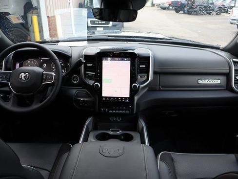 Used 2025 RAM 2500 Laramie image 47