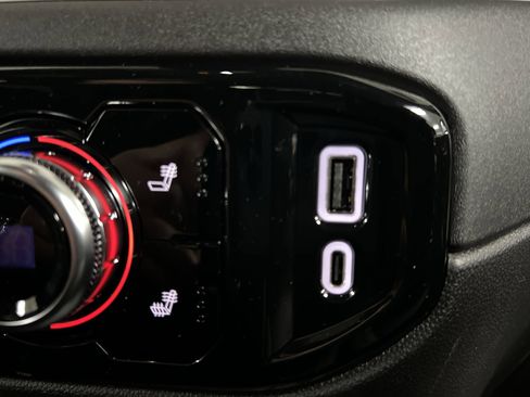 New 2026 GMC Sierra 2500 SLE w/ SLE Value Package; image 68