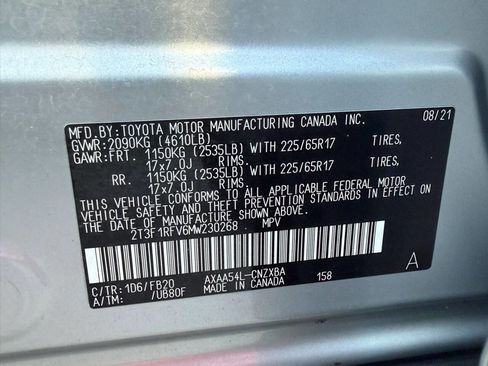 Used 2021 Toyota RAV4 LE AWD/4WD image 27