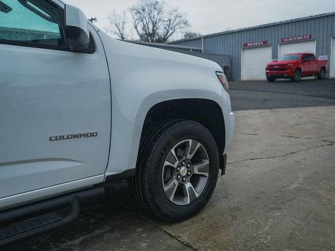 Used 2017 Chevrolet Colorado Z71 image 28
