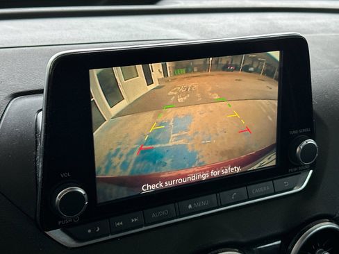 Used 2020 Nissan Sentra SV image 16