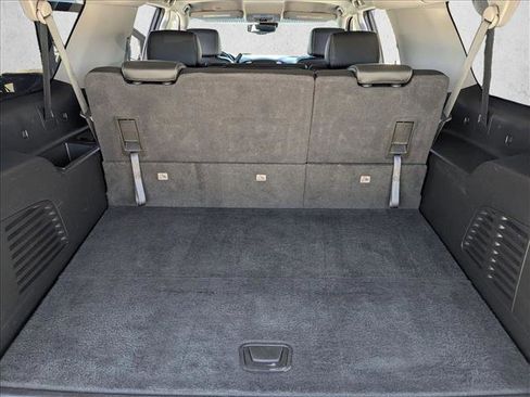Used 2020 GMC Yukon XL SLT w/ HD Trailering Package RWD image 6