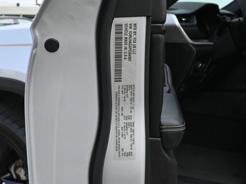Used 2023 Jeep Grand Cherokee Altitude AWD/4WD image 28