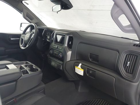 Used 2026 Chevrolet Silverado 1500 Custom AWD/4WD image 29