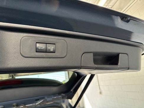 Certified 2025 Toyota Grand Highlander AWD image 12