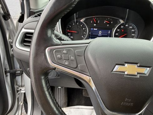 Used 2019 Chevrolet Equinox LT image 18