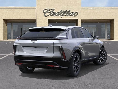 New 2025 Cadillac Lyriq Sport image 4