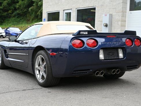 Used 2000 Chevrolet Corvette Convertible w/ Memory Pkg RWD image 15