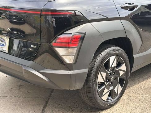 Used 2025 Hyundai Kona SEL AWD/4WD image 12