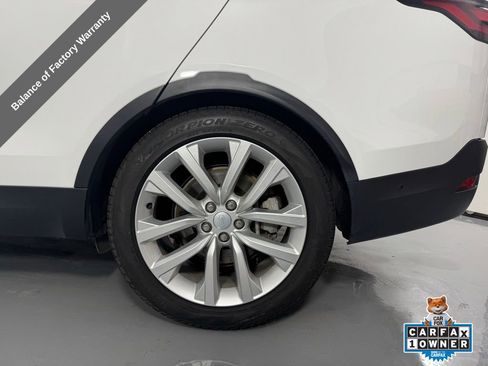 Used 2023 Land Rover Discovery S image 36