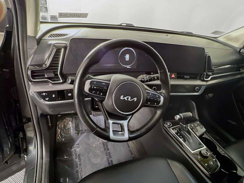 Used 2023 Kia Sportage SX image 11