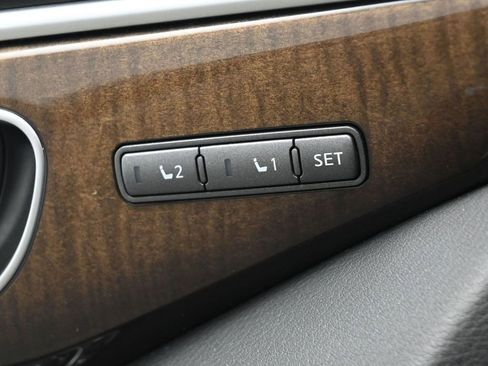 Used 2015 INFINITI Q50 Sport w/ Deluxe Technology Package image 34