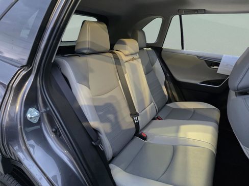 Used 2024 Toyota RAV4 Limited image 20