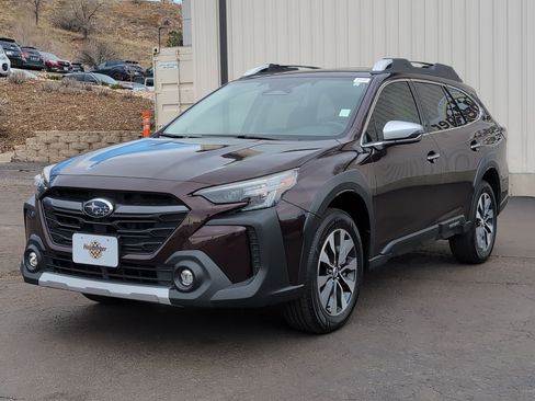 Used 2023 Subaru Outback Touring XT image 3
