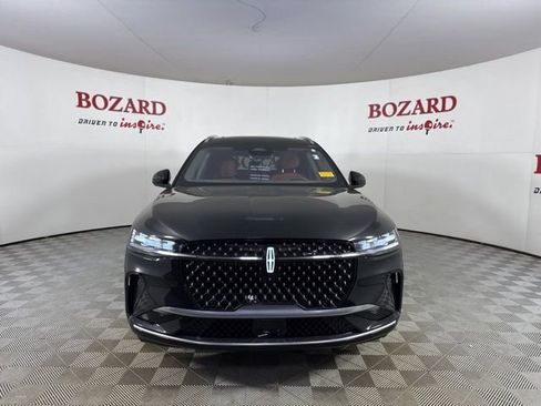 Used 2025 Lincoln Nautilus Black Label image 2