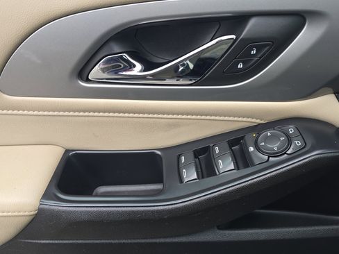 Used 2022 Chevrolet Traverse LS w/ LPO, Floor Liner Package image 10