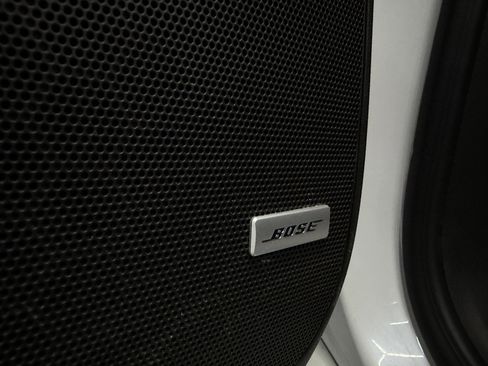 Used 2023 Buick Enclave Avenir image 13