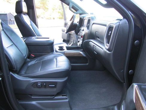 Used 2020 Chevrolet Silverado 3500 High Country image 20