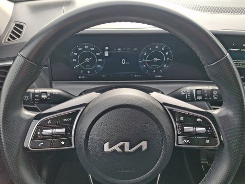 Certified 2024 Kia Seltos SX w/ SX Sunroof Package image 19