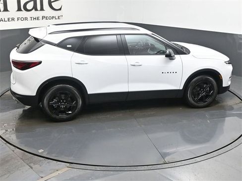 New 2025 Chevrolet Blazer LT w/ Midnight/Sport Edition image 17