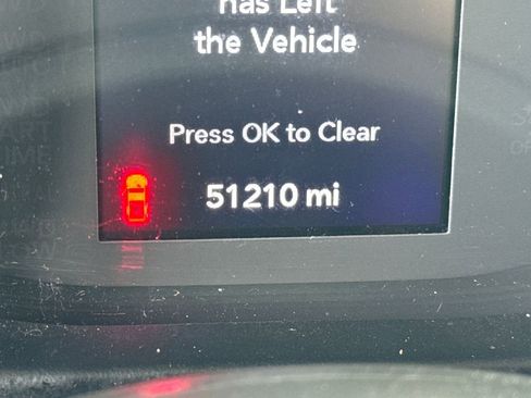 Used 2022 Jeep Gladiator Sport image 17