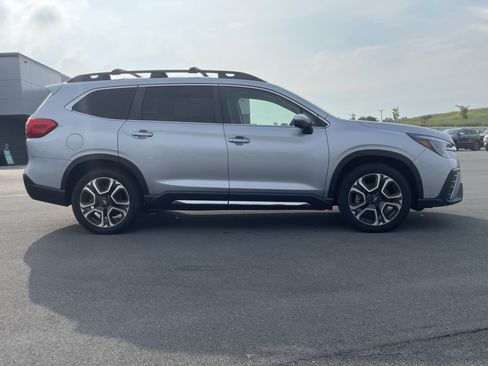 Certified 2023 Subaru Ascent Limited w/ Technology Package AWD/4WD image 2
