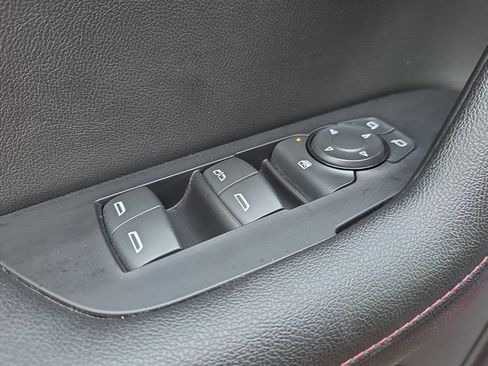 Used 2023 Chevrolet Blazer RS image 29