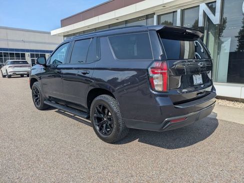 Used 2022 Chevrolet Tahoe Z71 w/ Luxury Package AWD/4WD image 4