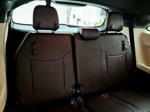 Used 2021 Toyota Sienna Platinum FWD image 24