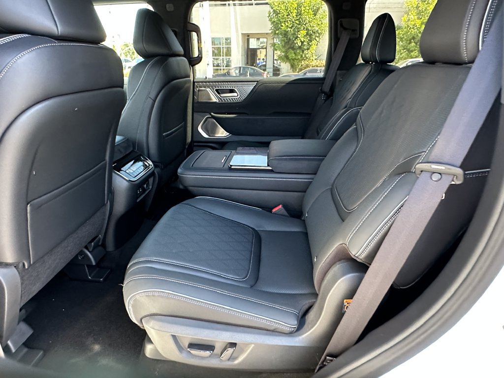 New 2027 INFINITI QX80 Autograph w/ Premium Cargo Package AWD/4WD image 20