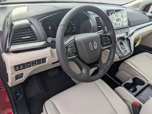 New 2026 Honda Odyssey Touring image 3