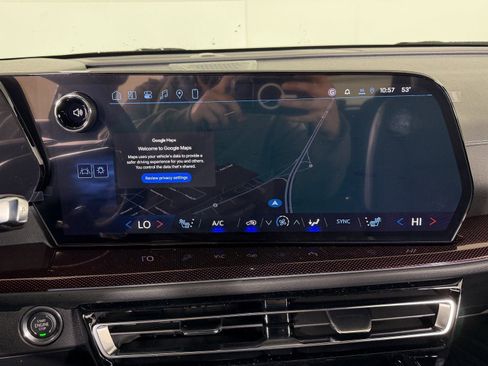 New 2026 Chevrolet Traverse Z71 w/ Enhanced Driving Package AWD/4WD image 14