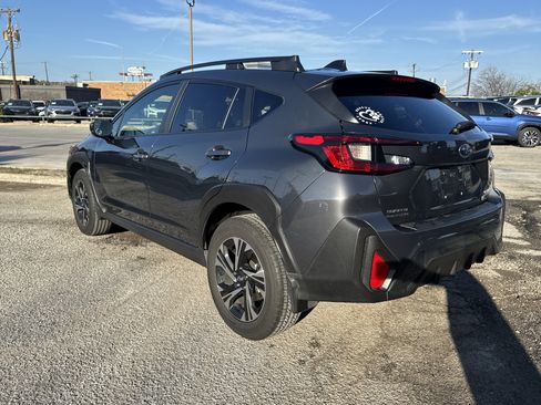 Certified 2024 Subaru Crosstrek 2.0i Premium image 5