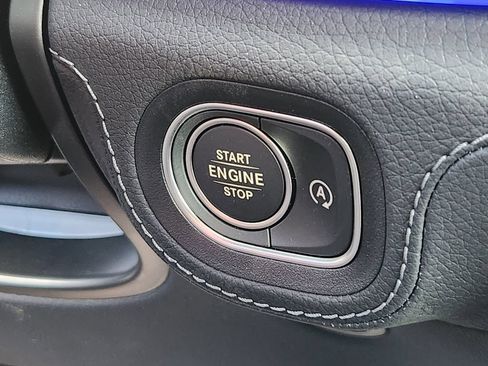 New 2026 Mercedes-Benz GLS 580 4MATIC image 21