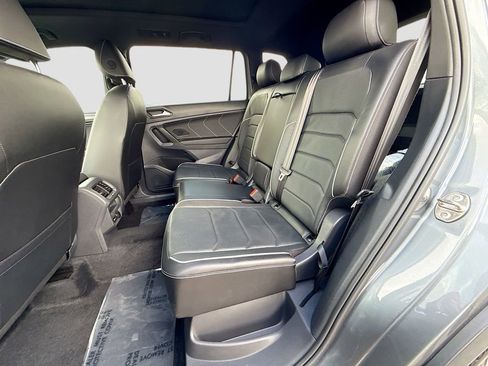 Used 2022 Volkswagen Tiguan SEL R-Line AWD/4WD image 20