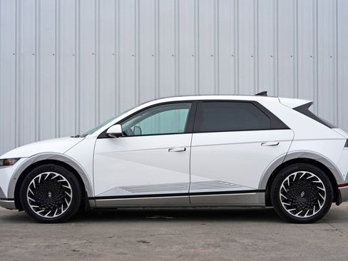 Used 2022 Hyundai Ioniq 5 Limited image 8