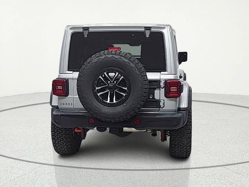 Used 2024 Jeep Wrangler Unlimited Rubicon image 11